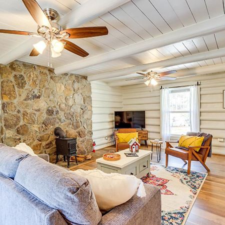 Dog-Friendly Hiawassee Cabin With Decks And Fire Pit! Exterior photo